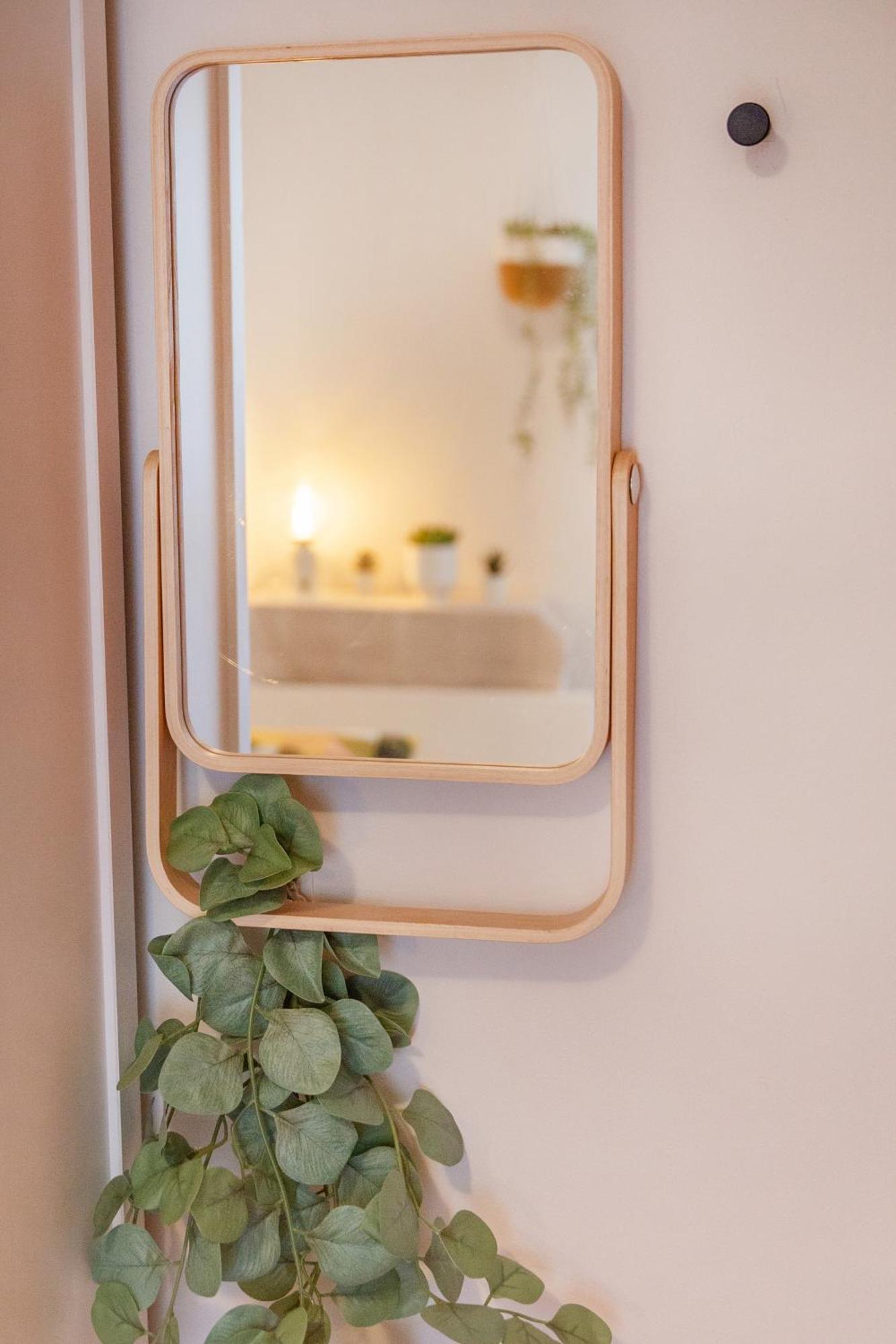 Appartement Luxotica Gardens Valence Extérieur photo