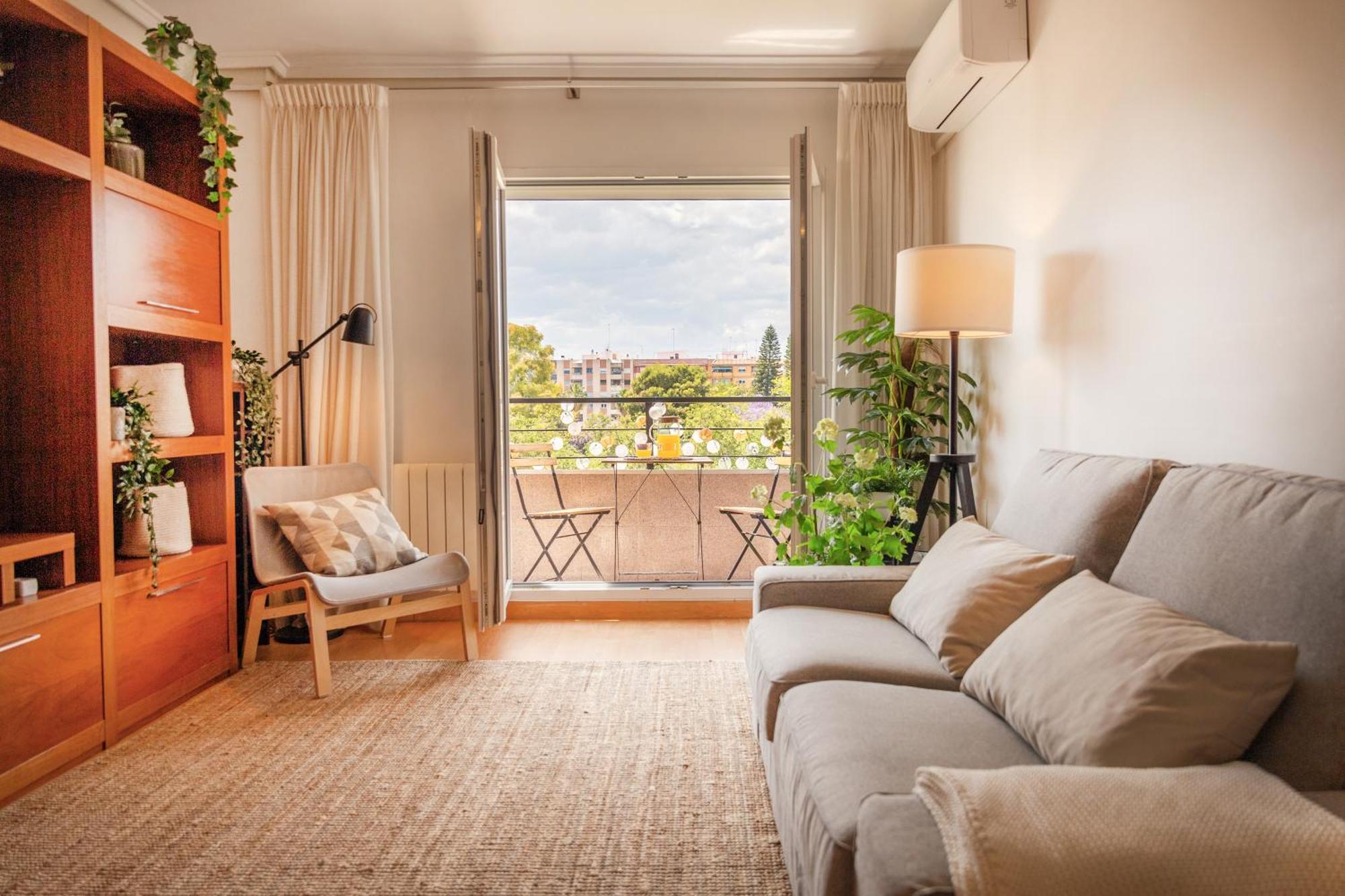 Appartement Luxotica Gardens Valence Extérieur photo